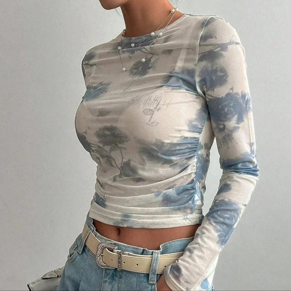 Floral Print Ruched Side Chiffon Crop Top Without Bra - Picture 2 of 4